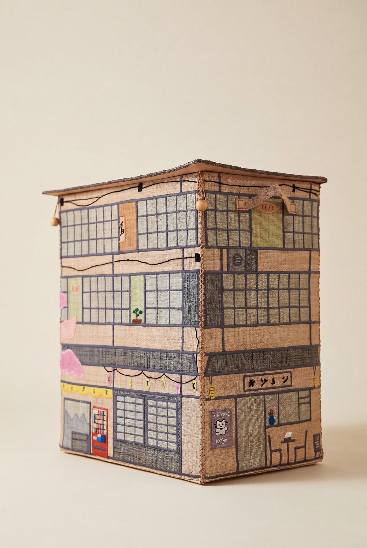 Maison Tokyo - rangement chambre bébé en raphia artisanal